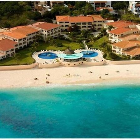 Departamento Frente Al Mar Con Dos Recamaras Y Seguridad 24 H A Dos Cuadras De La Quinta Avenida 신데 델 카르멘 외부 사진